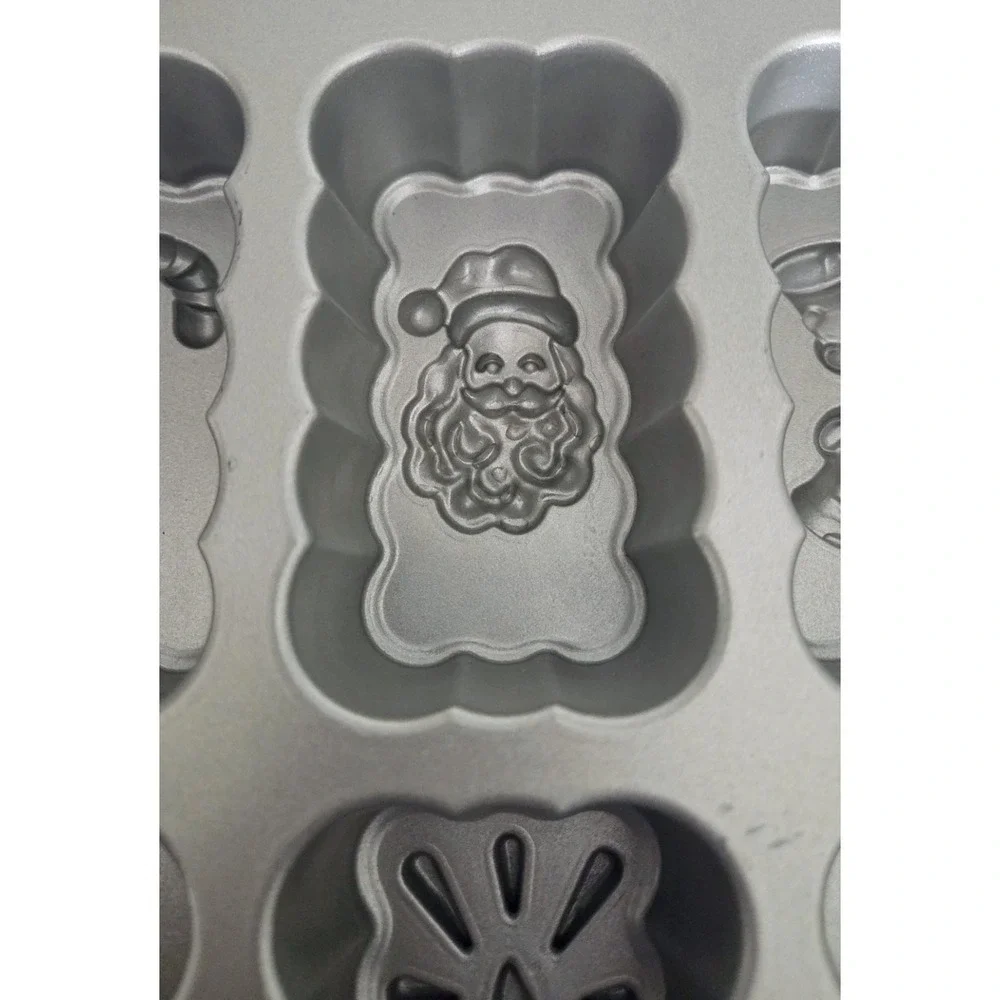 Nordic Ware Christmas Mini Bread Loaf Pan 8 Holiday‎ Designs 6 Cups